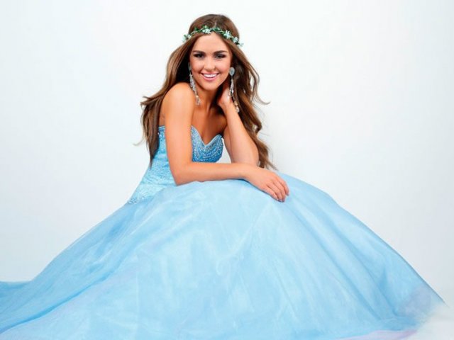 Como seria o seu vestido de 15 anos?